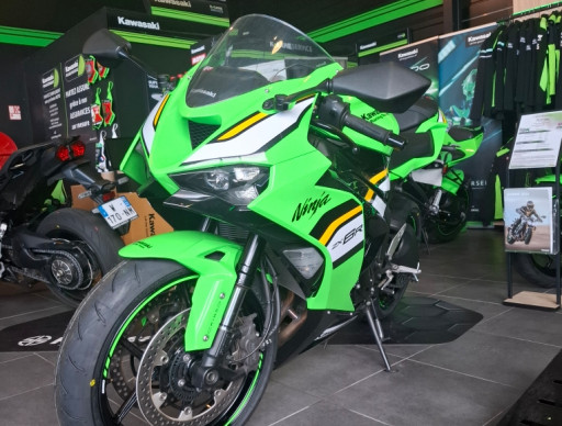 KAWASAKI ZX-6R 636