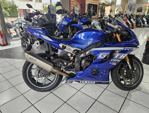 YAMAHA YZF-R6