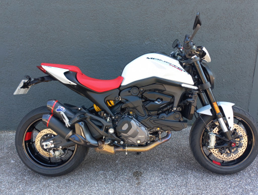 DUCATI MONSTER +