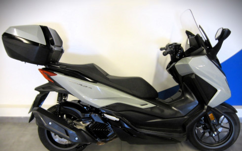 HONDA NSS FORZA 125 TOP  BOX ABS