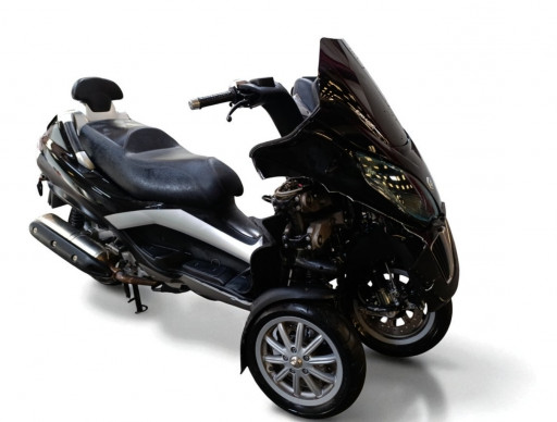 PIAGGIO MP3 400