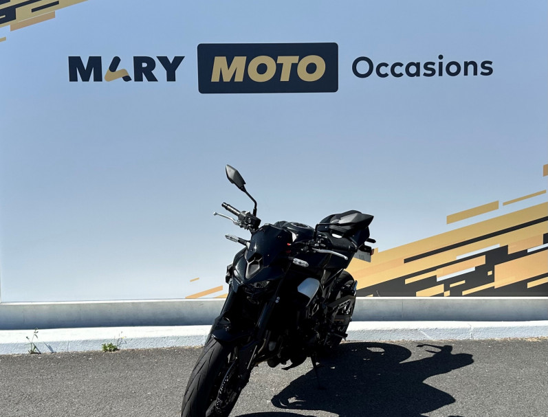 KAWASAKI Z900
