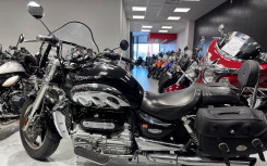 TRIUMPH Rocket III Touring