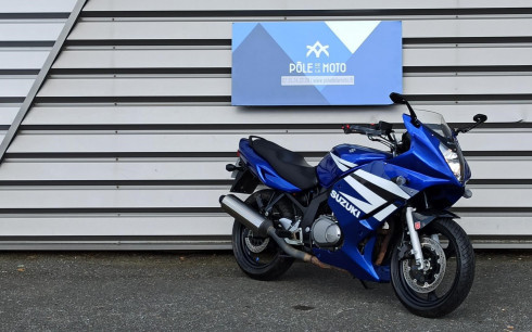SUZUKI GSF 500
