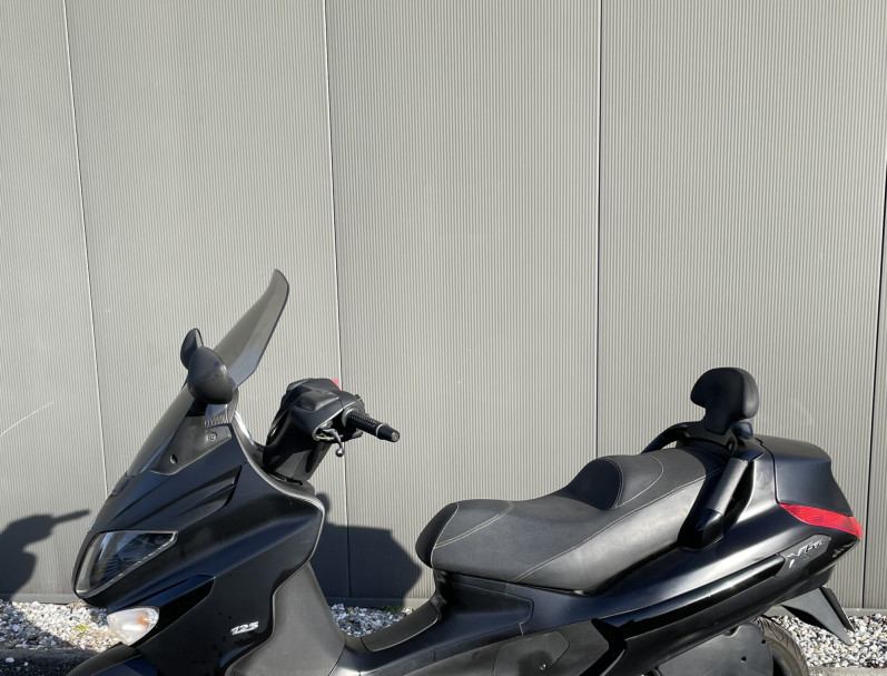 PIAGGIO XEVO 125 SPORT