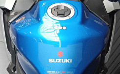 SUZUKI GSXS 1000 GX