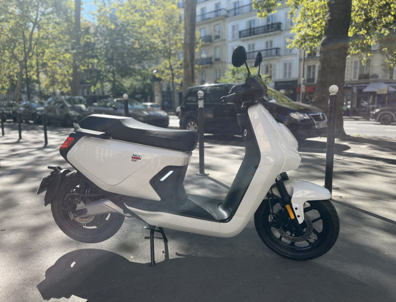 NIU 50 MQI GT BLANC - DESTOCKAGE NEUF