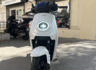 NIU 50 MQI GT BLANC - DESTOCKAGE NEUF