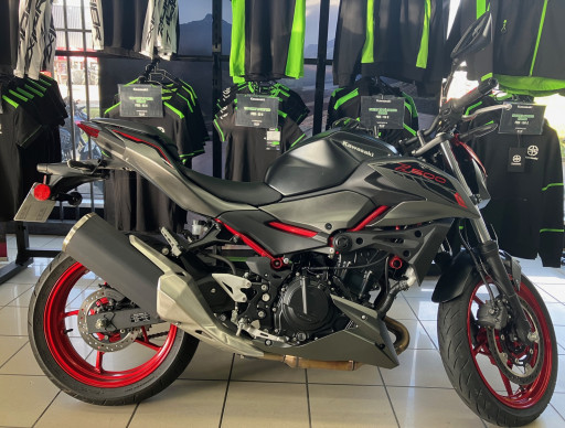 KAWASAKI Z500 SE / 125€ PAR MOIS / DSN MOTOS 40
