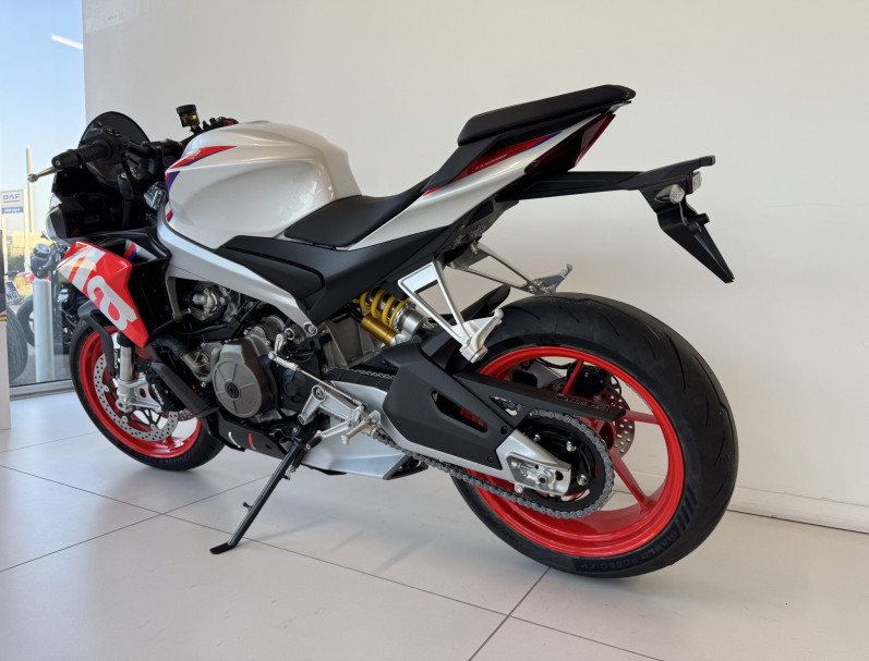 APRILIA TUONO 660 FACTORY