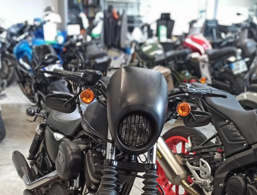 HARLEY-DAVIDSON SPORTSTER 883 N