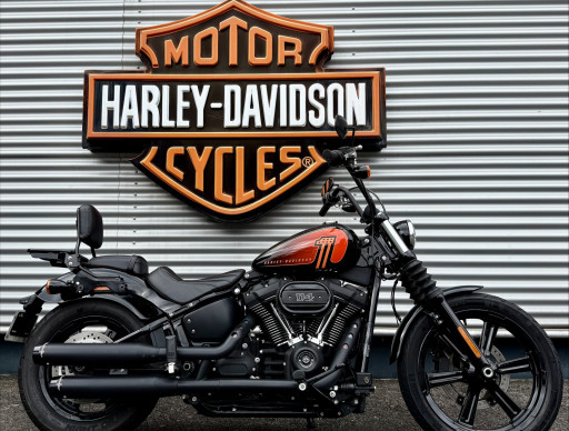 HARLEY-DAVIDSON SOFTAIL STREET BOB 1868