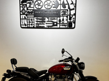 TRIUMPH SPEEDMASTER 1200