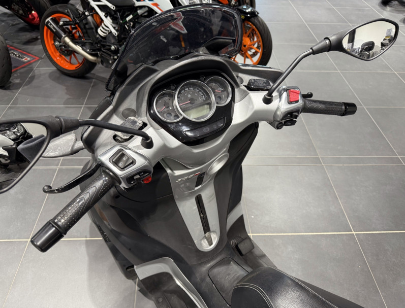 PIAGGIO MP3 300LT YOURBAN / Garantie 