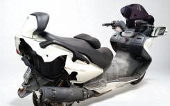 SUZUKI BURGMAN 650