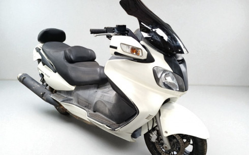 SUZUKI BURGMAN 650