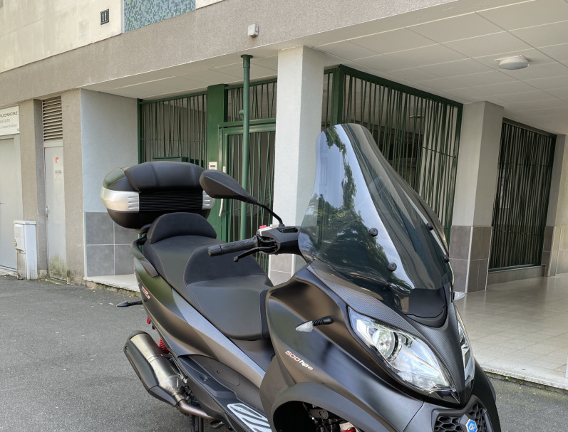 PIAGGIO MP3 500 HPE ADVANCED ABS + MARCHE ARRIÈRE + TOP CASE - Financement possible 