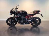 TRIUMPH STREET TRIPLE 765 R