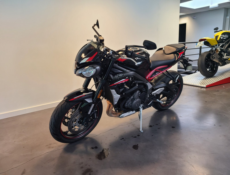 TRIUMPH STREET TRIPLE 765 R