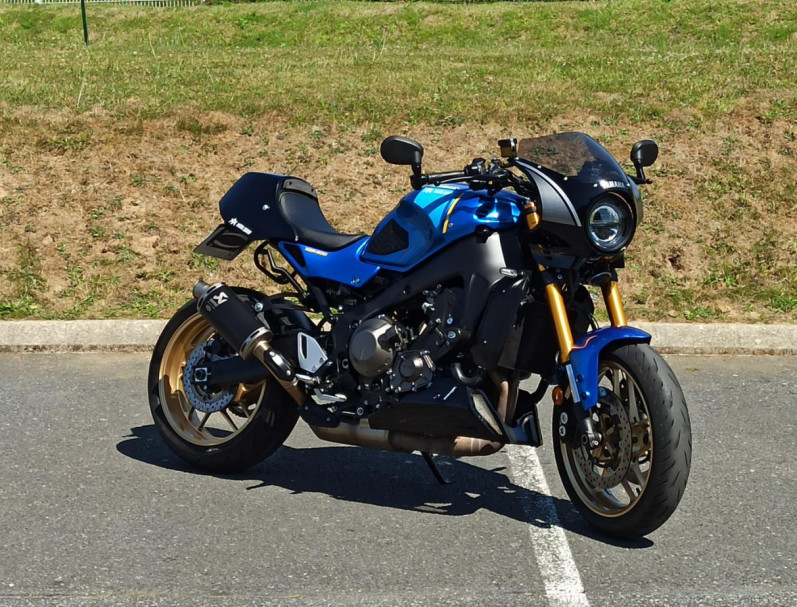 YAMAHA XSR 900