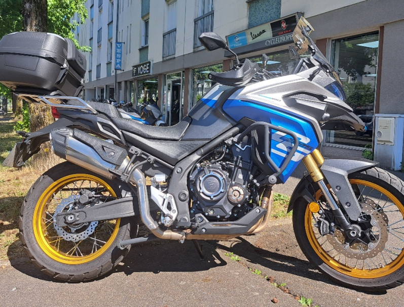 VOGE 525 DSX COMME NEUVE + Top case