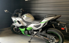 KAWASAKI Ninja 7 Hybrid "GARANTIE 06/2028"