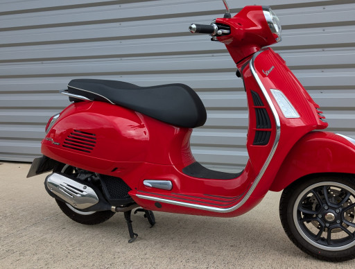 VESPA GTS 125 SUPER comme neuf