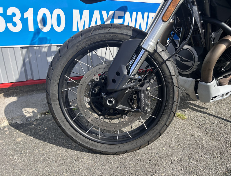 MOTO GUZZI V85 TT GUARDIA D ONORE 850