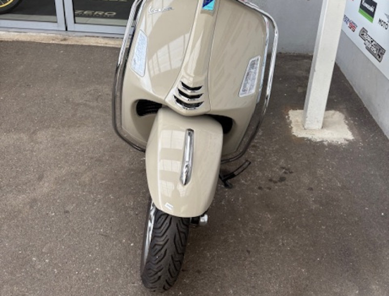 VESPA GTS 300