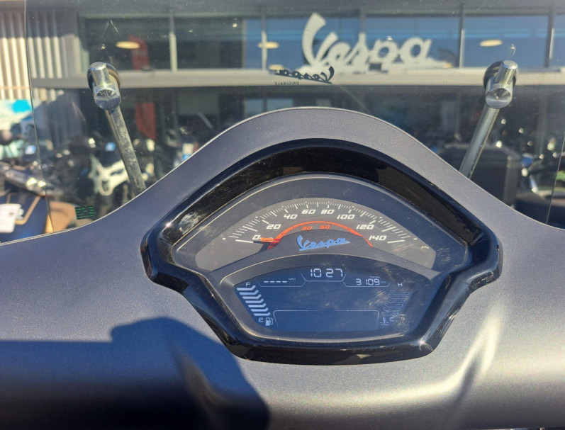 VESPA GTS 125 SUPERSPORT
