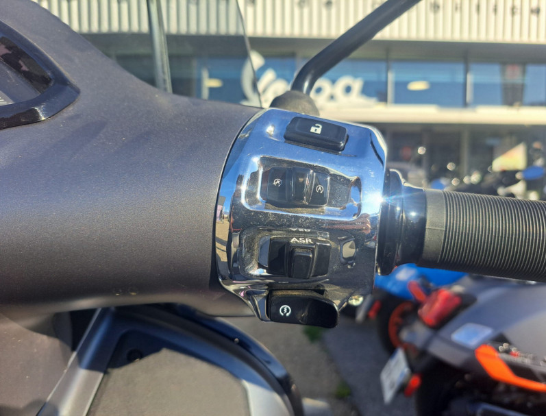 VESPA GTS 125 SUPERSPORT