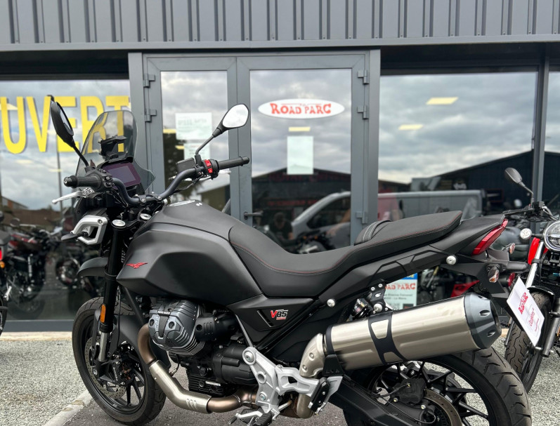 MOTO GUZZI V85 STRADA NERO