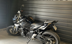SUZUKI GSR 750