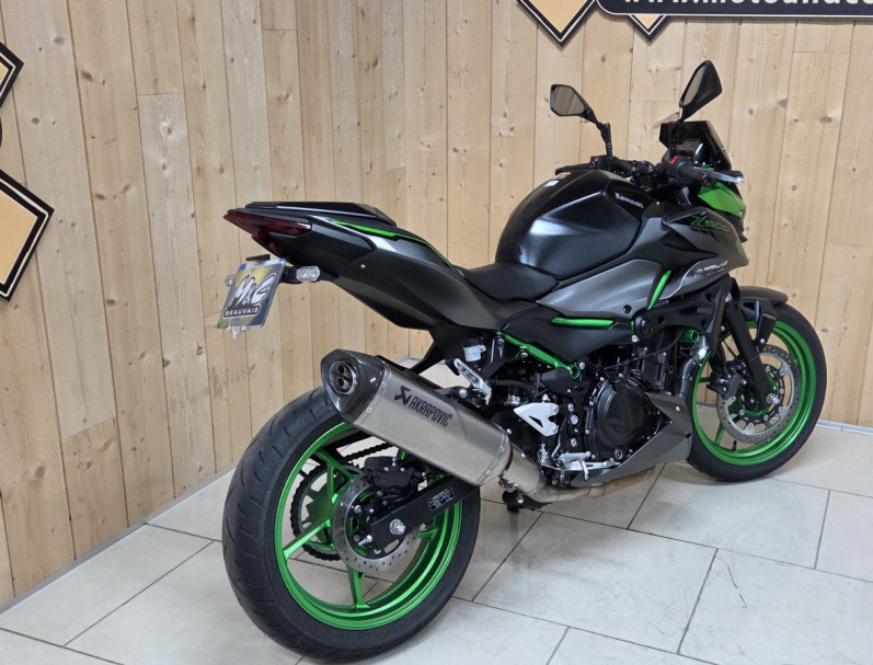 KAWASAKI Z 500 SE PERFORMANCE 2025
