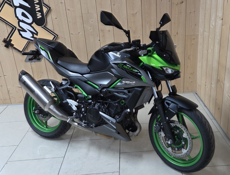 KAWASAKI Z 500 SE PERFORMANCE 2025