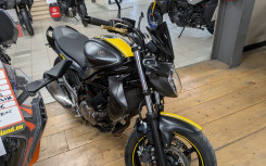 SUZUKI GLADIUS 650 A2*