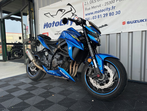 SUZUKI GSX-S 750
