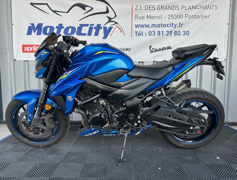 SUZUKI GSX-S 750