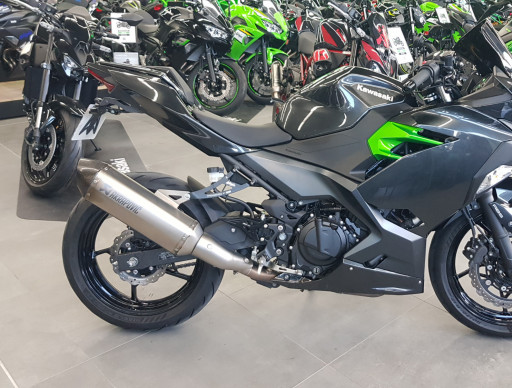 KAWASAKI NINJA 400 