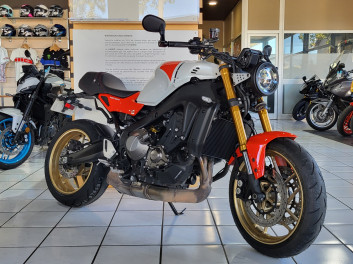 YAMAHA XSR 900