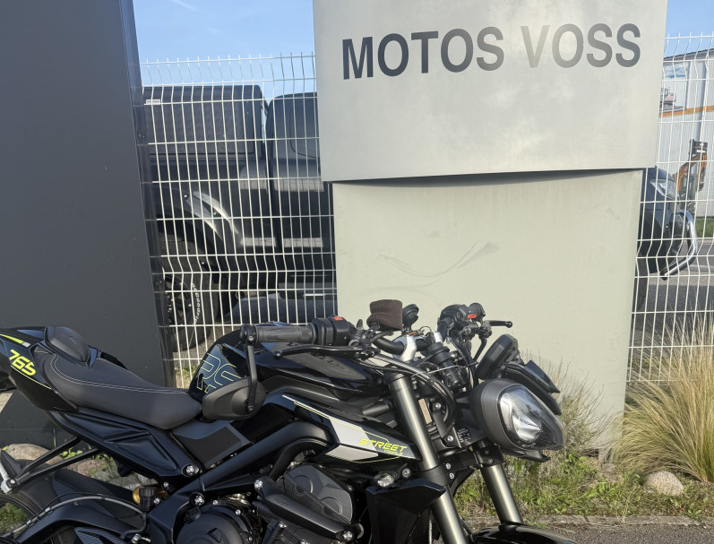 TRIUMPH STREET TRIPLE 765 RS