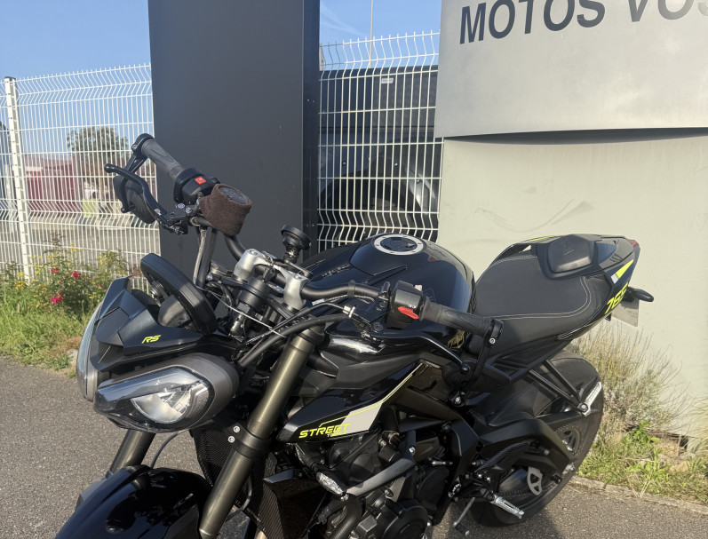 TRIUMPH STREET TRIPLE 765 RS