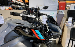 YAMAHA MT-10