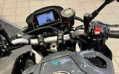 YAMAHA MT-10