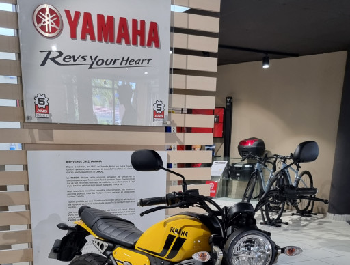 YAMAHA XSR 125