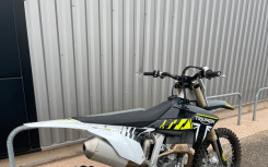 TRIUMPH TF 250-X
