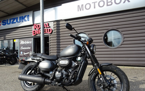 HYOSUNG GV 125 BOBBER