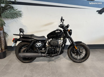 HYOSUNG 125 AQUILA BOBBER