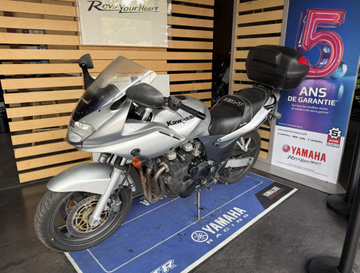 KAWASAKI ZR-7 S