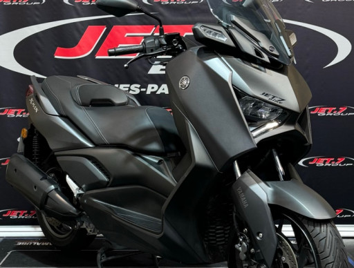 YAMAHA XMAX 300